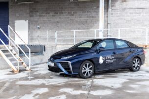Nos ponemos al volante del Toyota Mirai: ¿Es el hidrógeno el combustible del futuro?