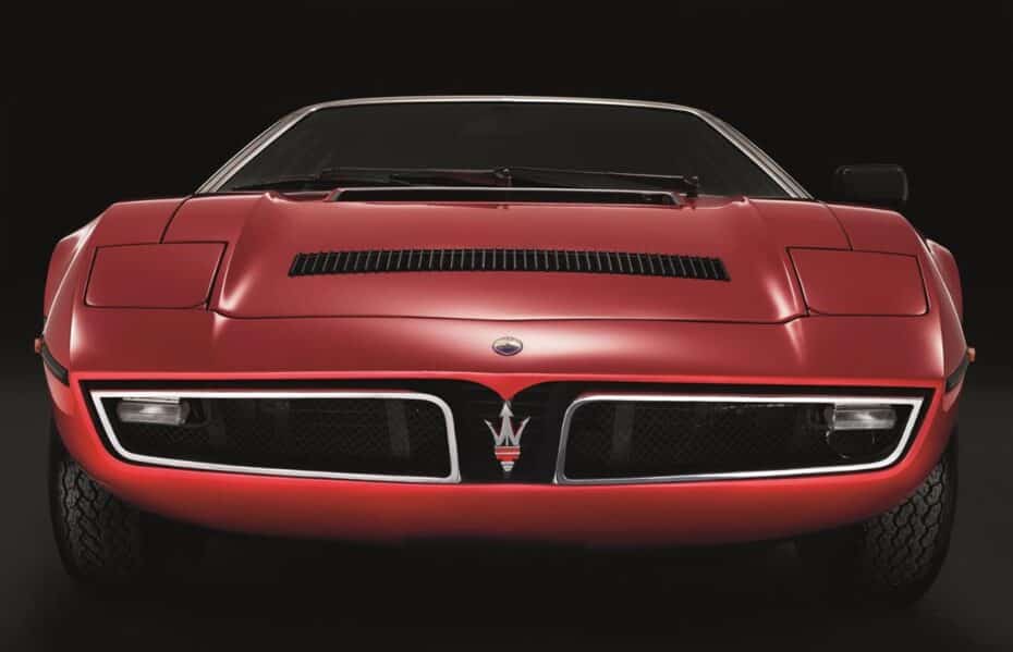 El Maserati Bora ya es un cincuentón: pero ojo a su figura y sus prestaciones…