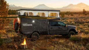 EarthCruiser Terranova: cómo convertir tu pick-up en un amplísimo camper