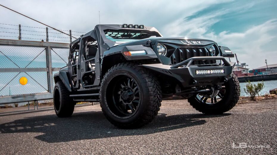 Este Jeep Wrangler de Liberty Walk es el juguete ideal para machacar zombies