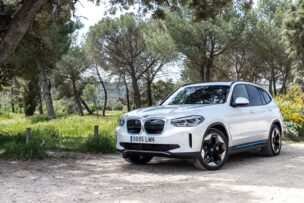 BMW iX3