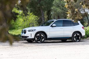 BMW iX3