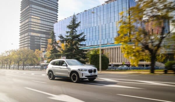 BMW iX3