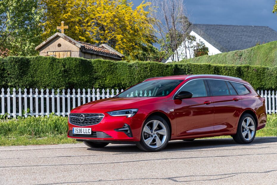 Prueba Opel Insignia ST GS Line 1.5D 122 CV: justo en prestaciones, brillante en consumos