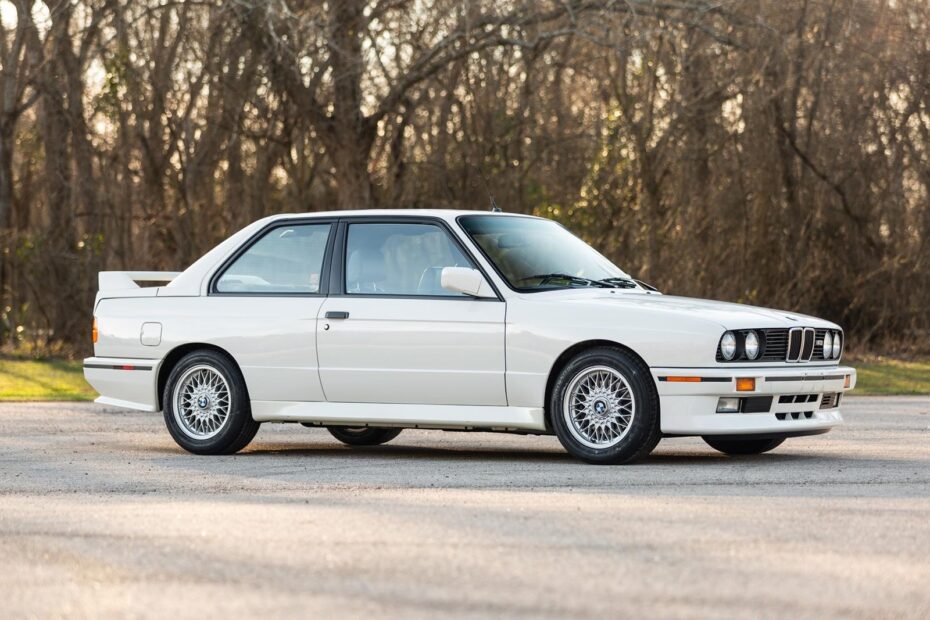 ¡Joya a la venta! Este BMW M3 E30 está esperando a que le hagas un hueco en tu garaje