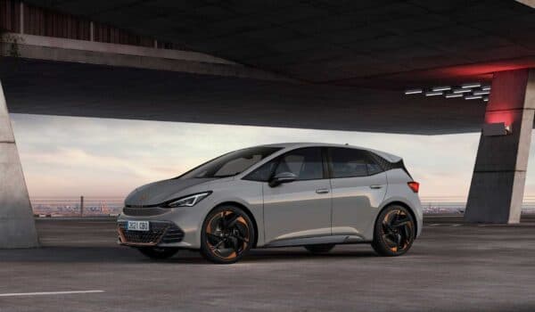 El Cupra Born promete ser divertido al volante