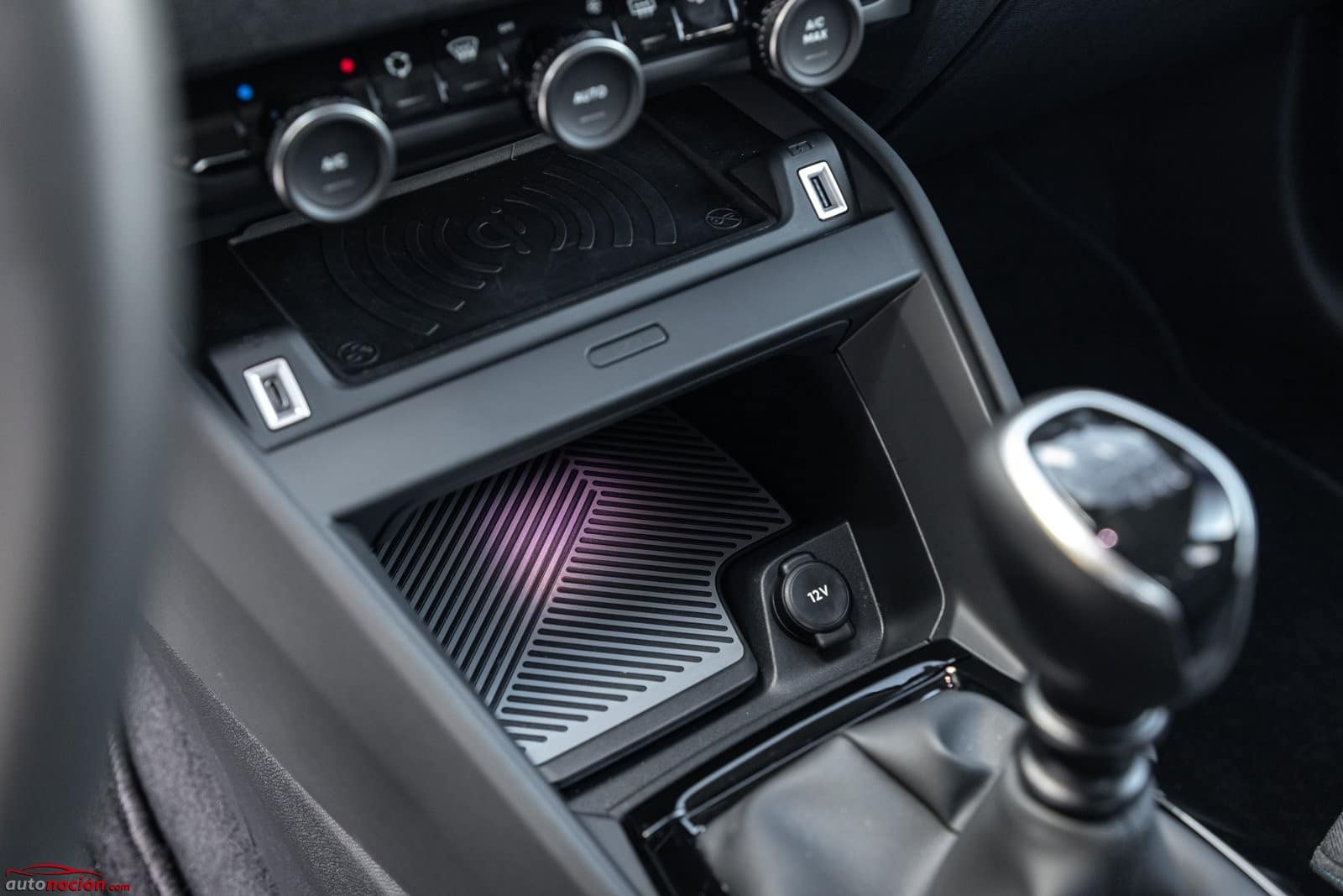 Consola central Citroën C4