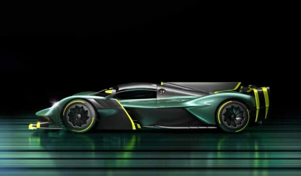 La versión de producción del Aston Martin Valkyrie AMR Pro tiene una sorprendente aerodinámica
