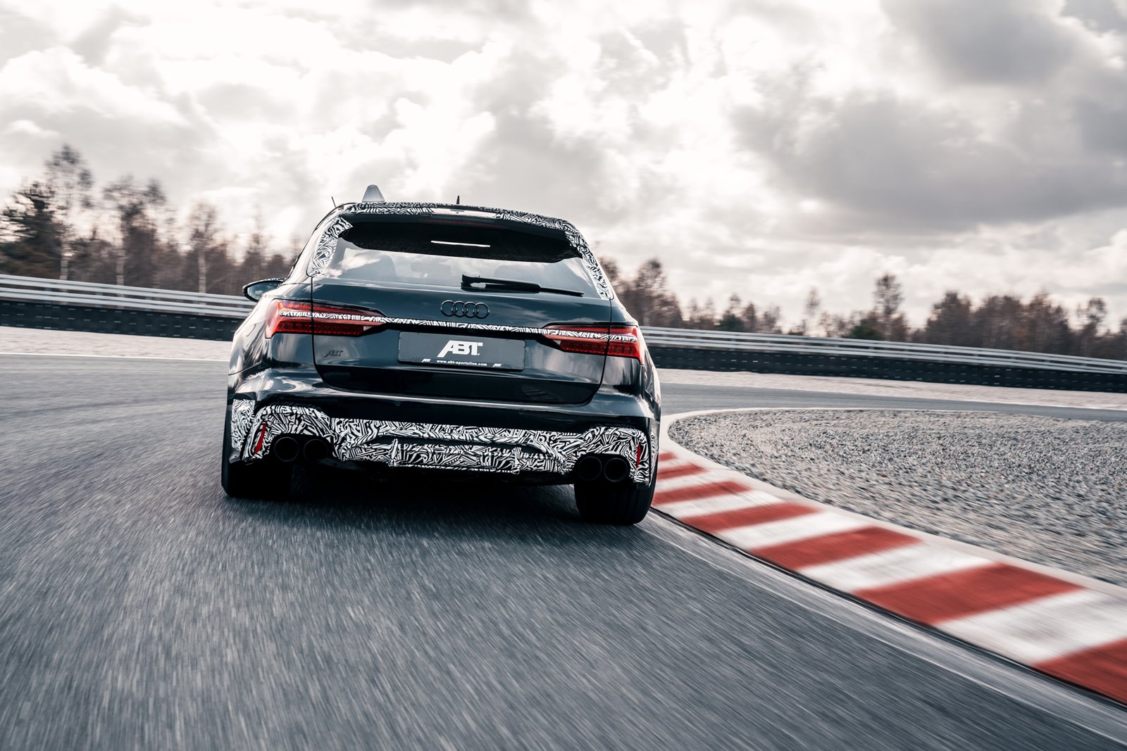 Audi-RS-6-Avant-Johann-Abt-Signature-Edi