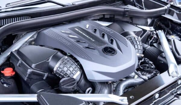 Hasta 646 CV para el BMW X7 Dark Shadow Edition de Dähler