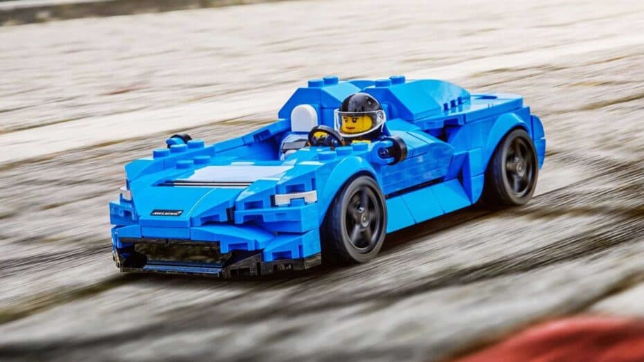 Ya puedes hacerte con el McLaren Elva de LEGO Speed Champions: ¿Fiel a la realidad?