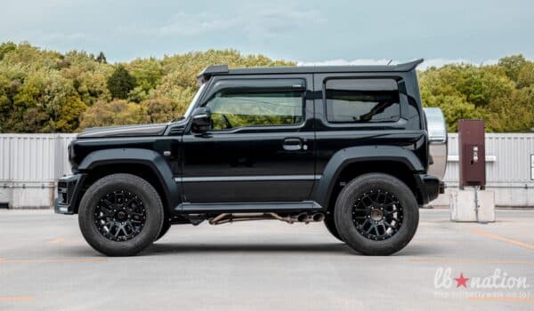 EL Suzuki Jimny de Liberty Walk quiere parecerse al Mercedes-AMG G 63