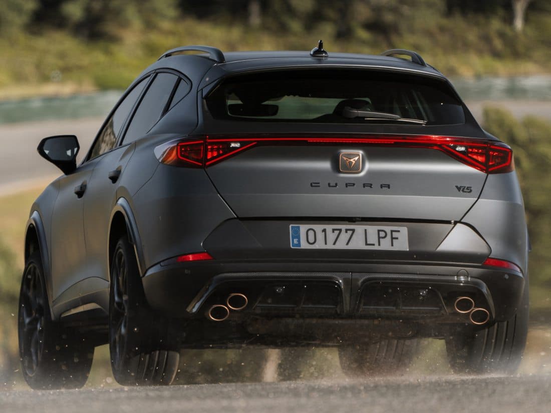 El nuevo Cupra Formentor VZ5 con 390 CV aquí más en detalle