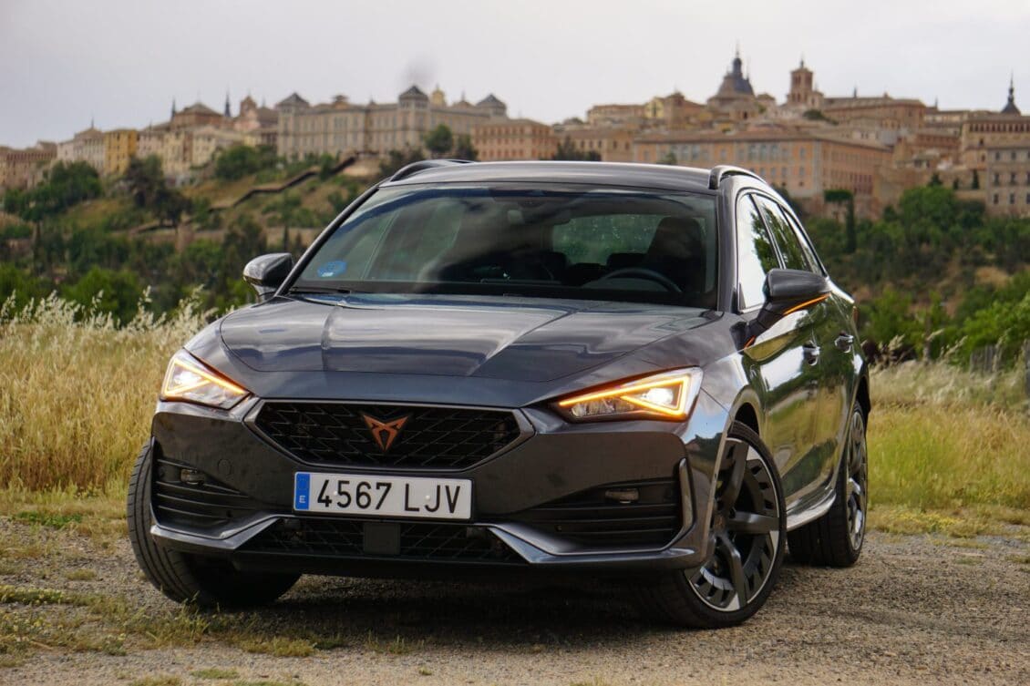 Prueba Cupra León Sportstourer eHybrid 245 CV DSG: Casi perfecto, eficiente y capaz