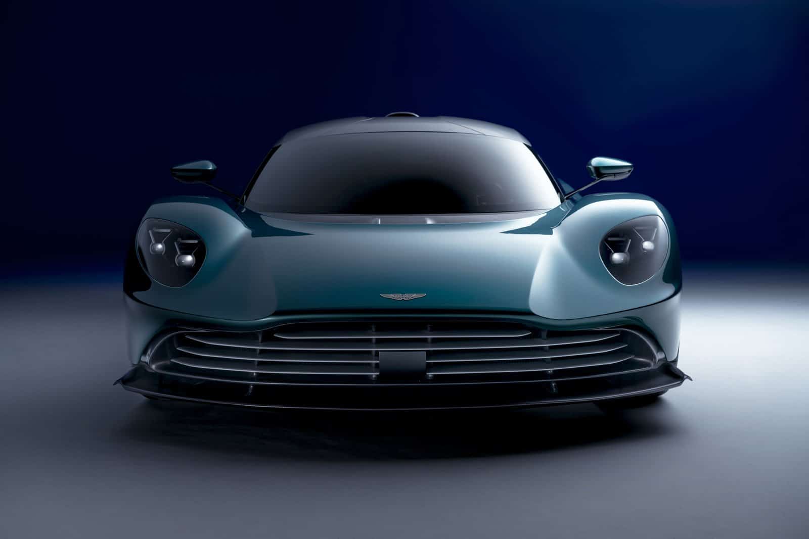 Aston Martin Valhalla frontal