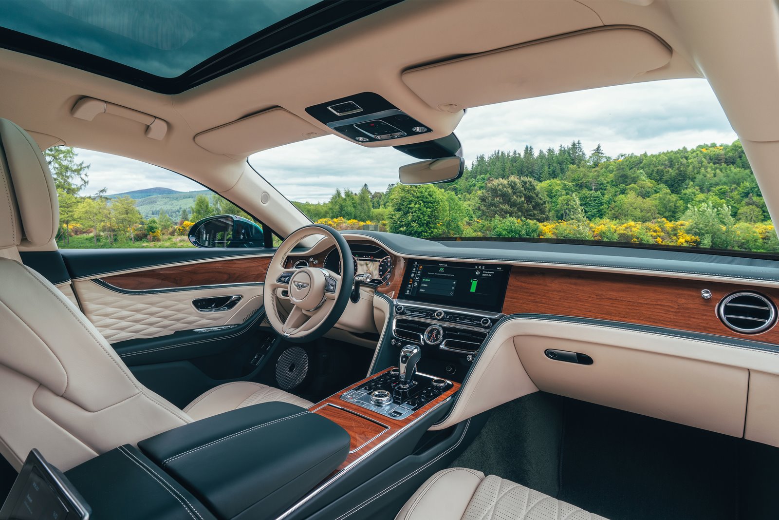 Interior Flying Spur Hybrid