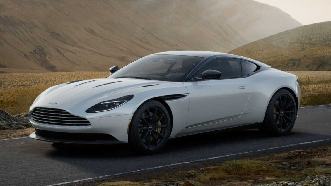 Gama Aston Martin 2022: más potencia, cambio de versiones