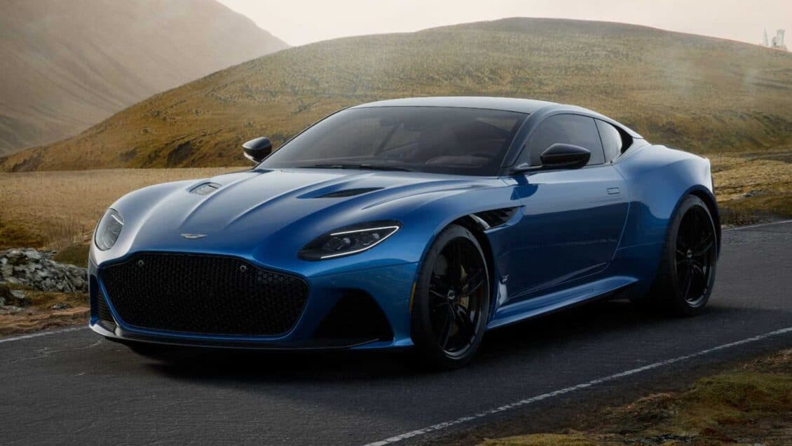 Aston martin db11 2022