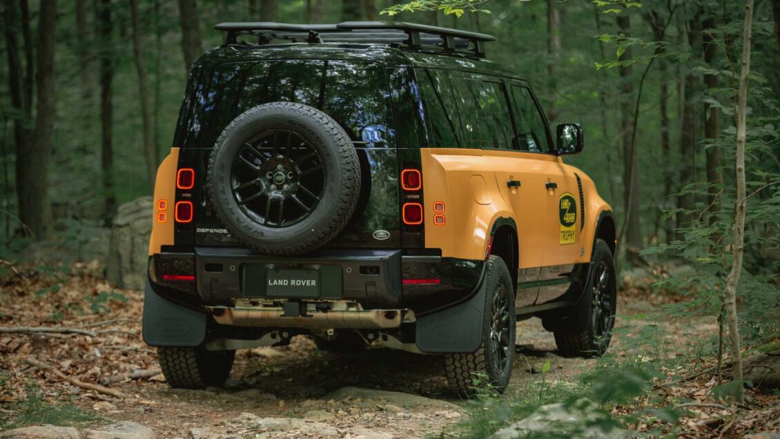 Land Rover Defender Trophy Edition: un homenaje encubierto a los viejos