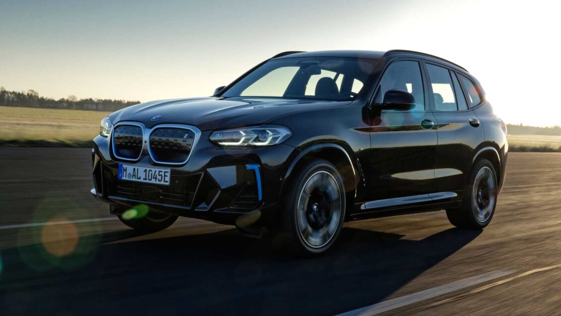 ¡Oficial! BMW iX3 2022: sutiles ajustes visuales y más tecnología interior