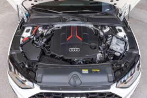 Motor Audi S4 Avant