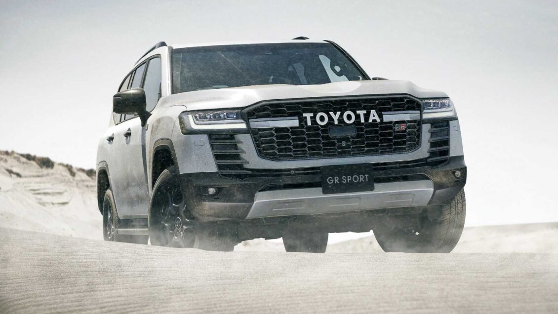 Toyota Land Cruiser GR Sport: inspiración en el Dakar para la versión deportiva