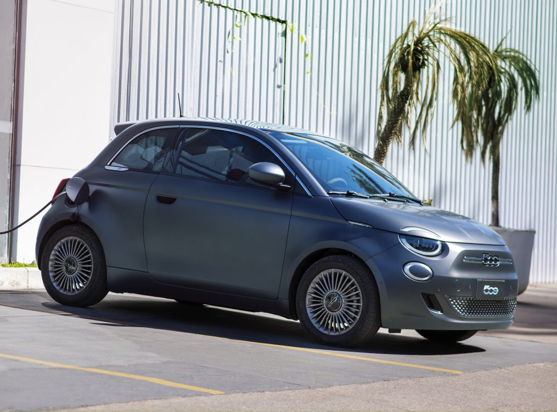 El Fiat 500e se estrena en América Latina