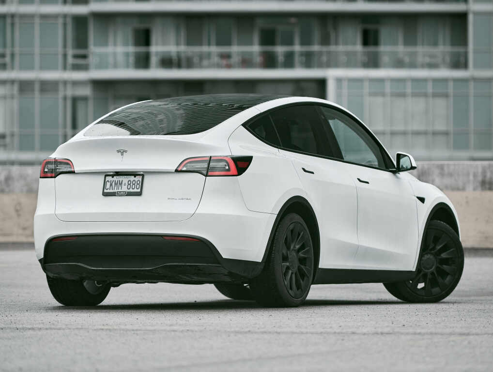 Llamadas a revisión semana 13/2022: Tesla Model Y, Nissan GT-R, C3, Discovery, 208, GLB y más…