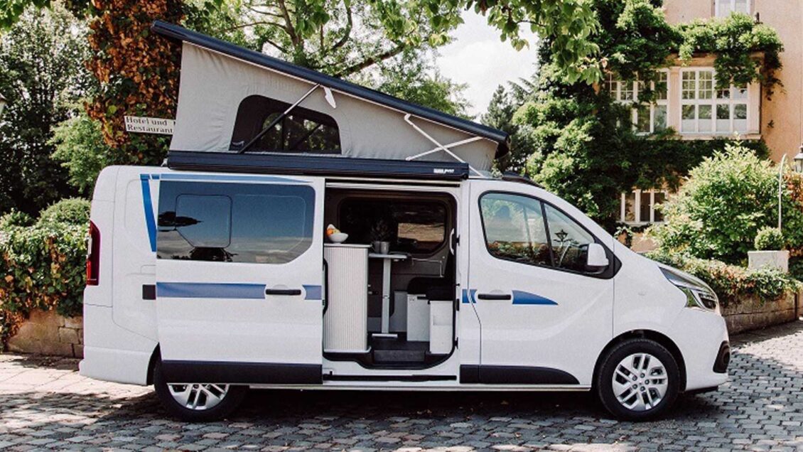 Puedes tener esta Renault Trafic camperizada con baño por menos de 50.000 €