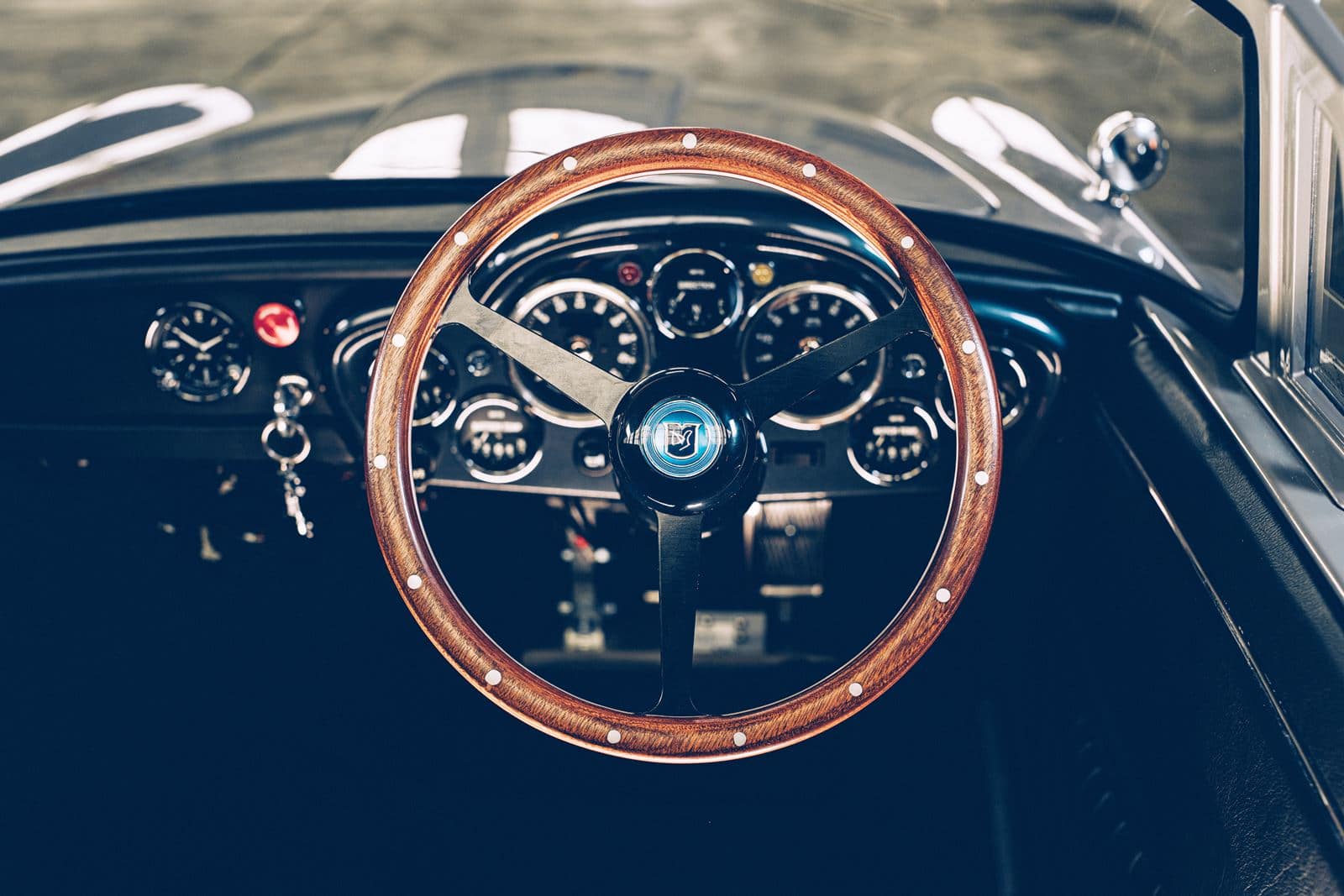 interior Aston Martin DB5 Junior