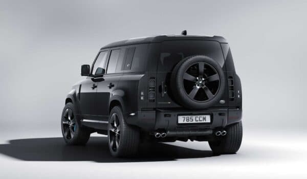 El Land Rover Defender V8 Bond Edition tiene 525 CV