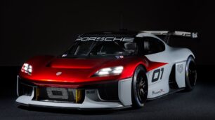 Porsche Mission R o un anticipo del futuro carreras para clientes 100% eléctrico