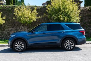 Lateral Ford Explorer 3.0 PHEV AWD