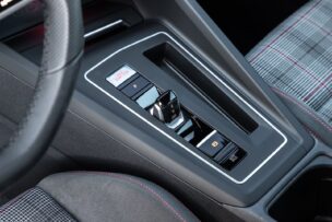 Consola central Volkswagen Golf GTI