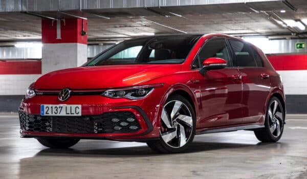 Nos ponemos al volante del Volkswagen Golf GTI con caja DSG