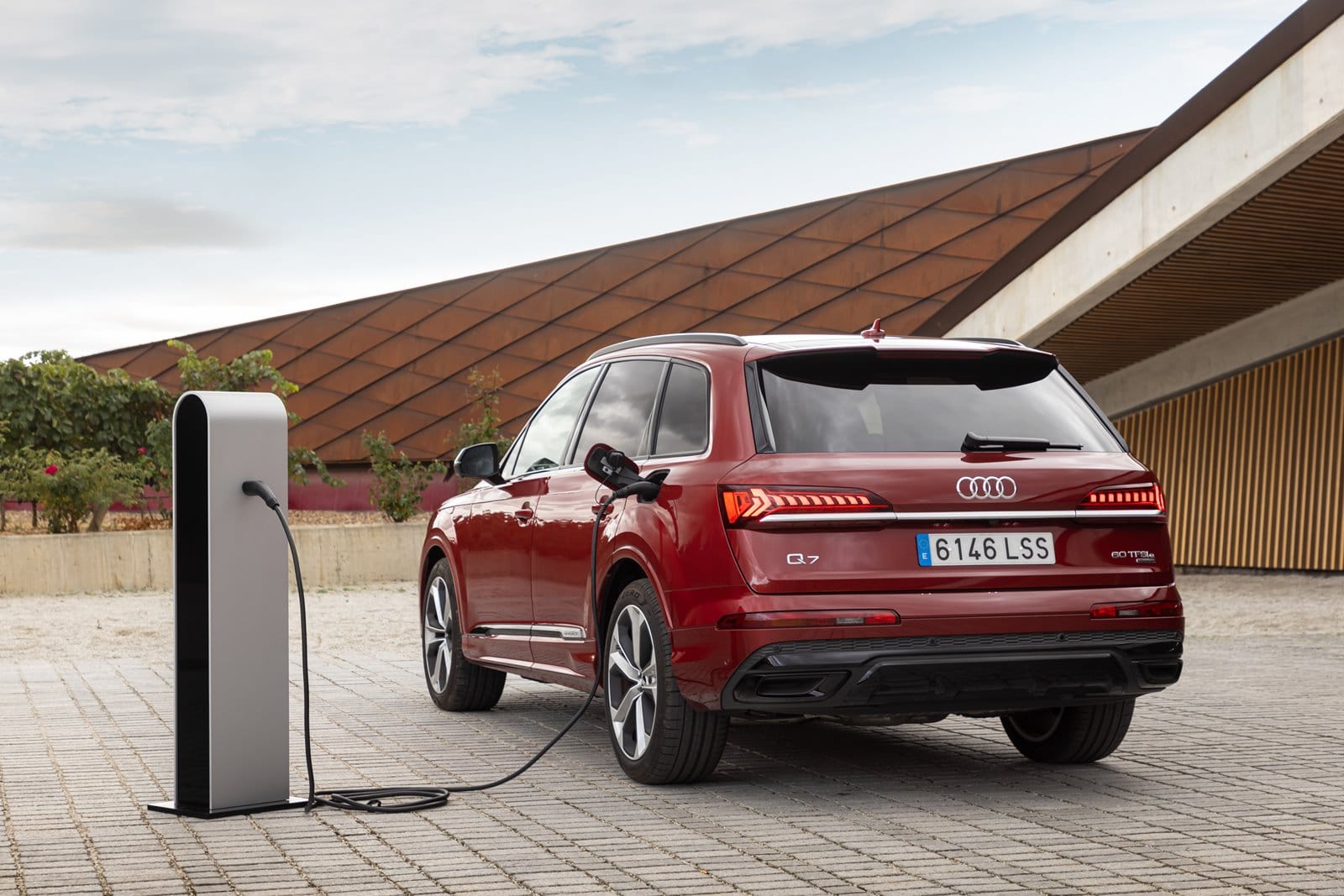 Do you know the Audi plug-in hybrids? The entire TFSIe range