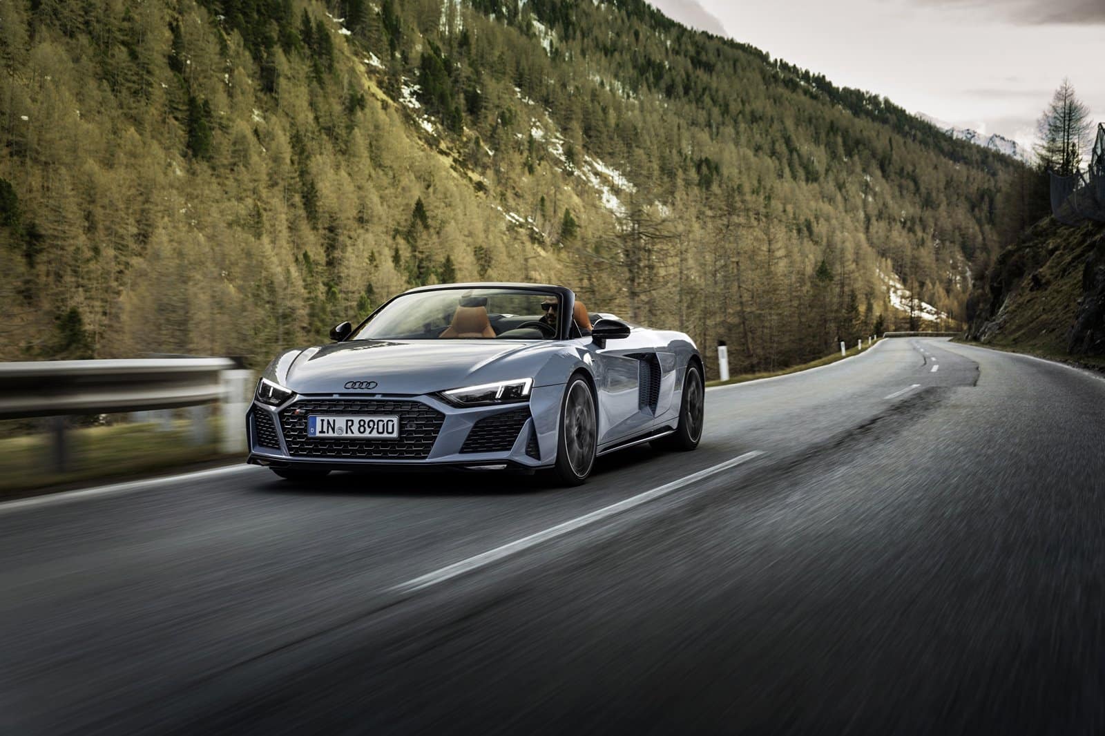 Audi-R8-V10-performance-RWD-2022-1.jpg