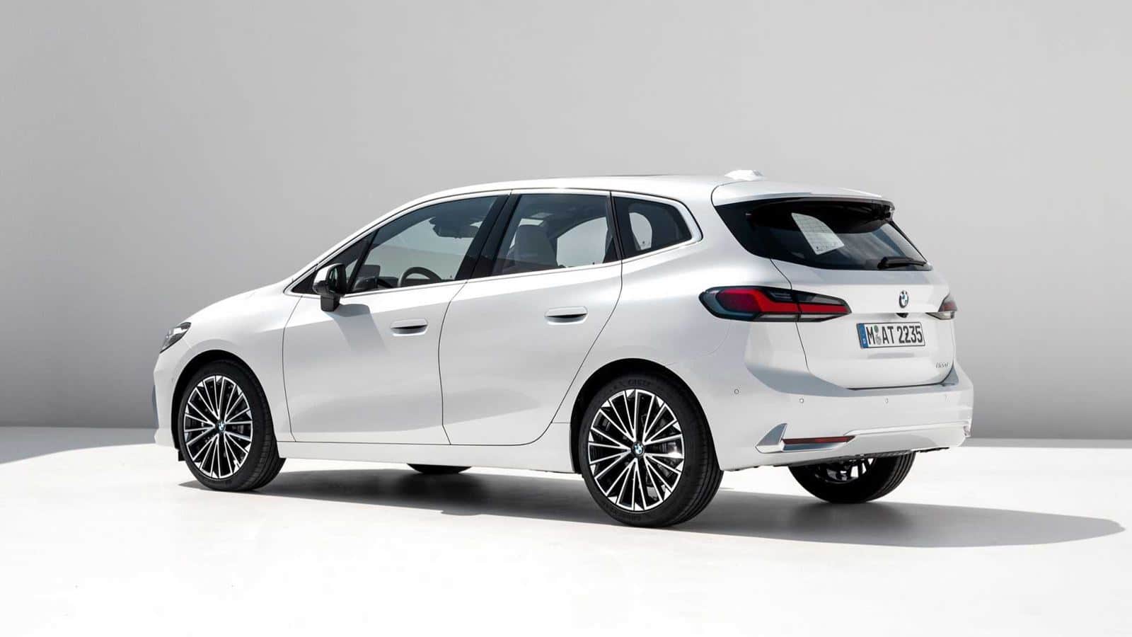 BMW Serie 2 Active Tourer llantas 3/4 trasera