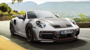 El TechArt GTstreet R Cabriolet 2021 es un misil