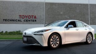 Toyota acerca el hidrógeno a todos con un nuevo récord Guinness: 1360 km con una sola carga