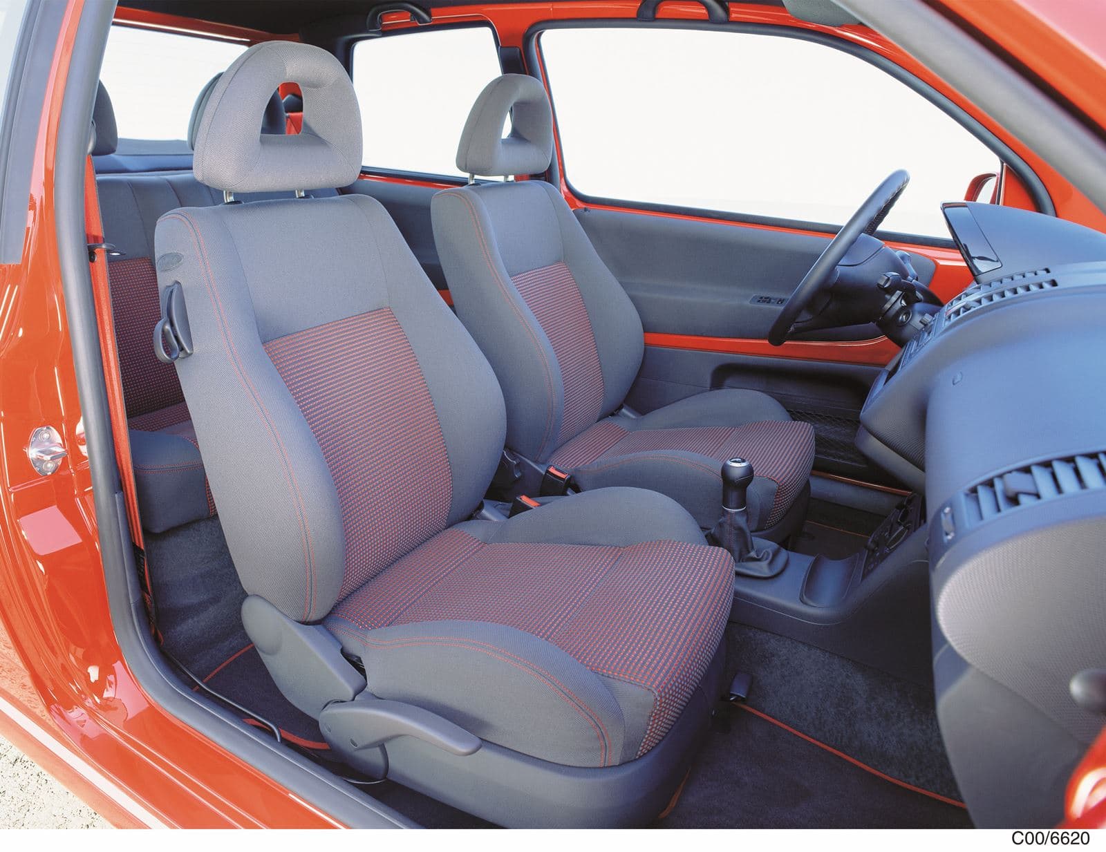 Volkswagen Lupo GTI interior