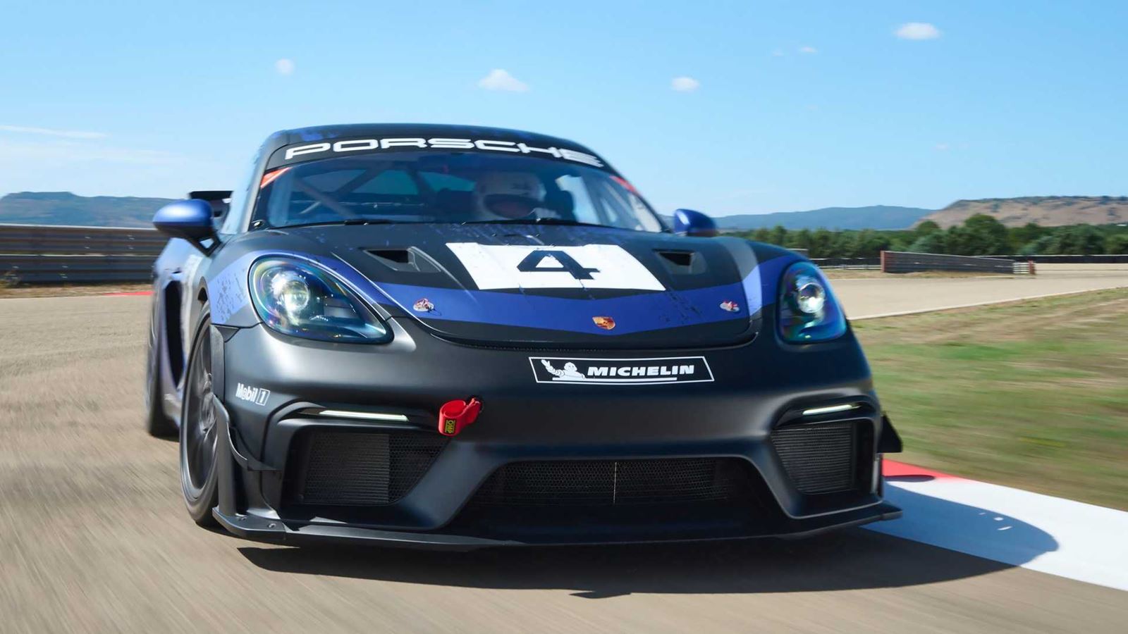 Porsche Cayman GT4 RS Clubsport