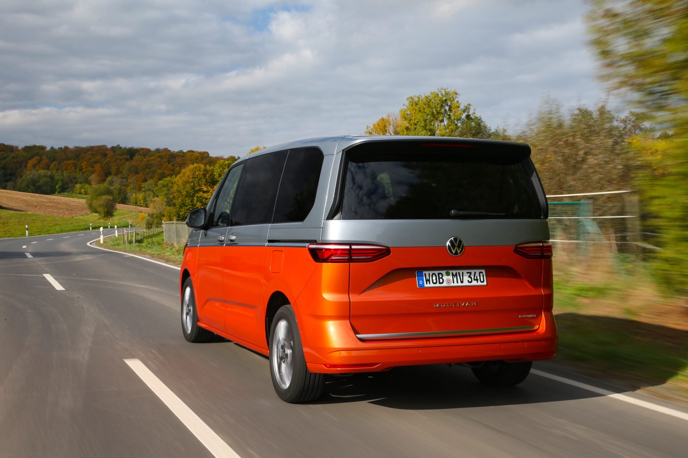New images of the Volkswagen Multivan T7, the most technological generation
