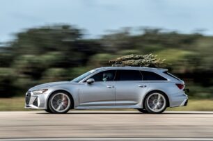 Este árbol de Navidad ha batido un récord a lomos de un Audi RS 6 Avant con 800 CV