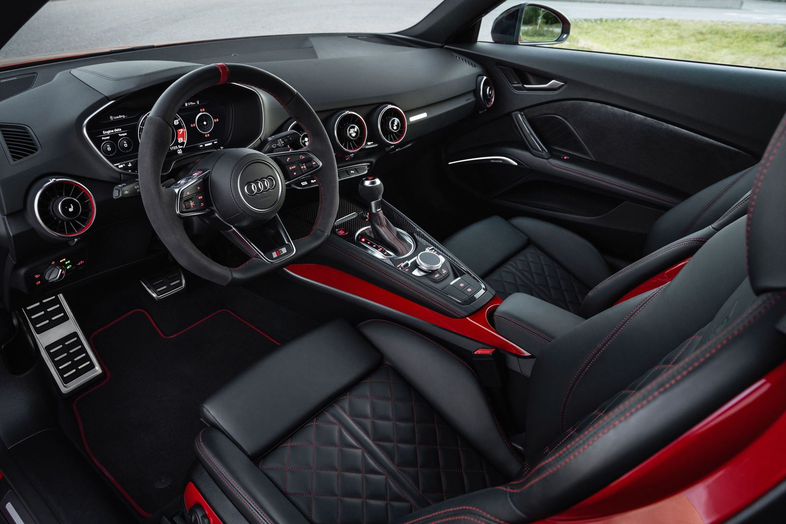 Audi TT Tourist Trophy interior