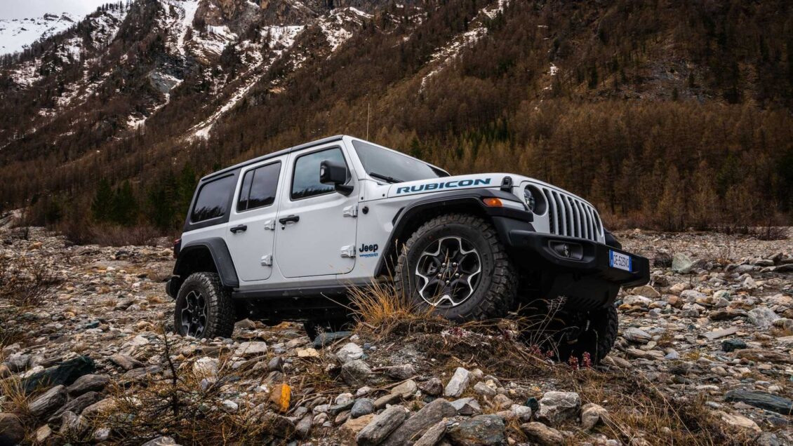 ¡Oficial! Jeep Wrangler 2022: solo disponible en PHEV, adiós al dos puertas