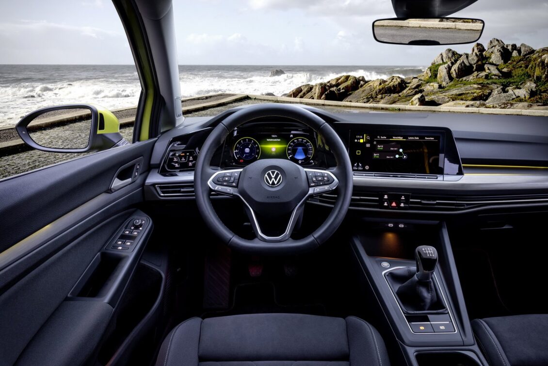 Volkswagen pone fin a los problemas del sistema de infoentretenimiento MIB3 en el Golf