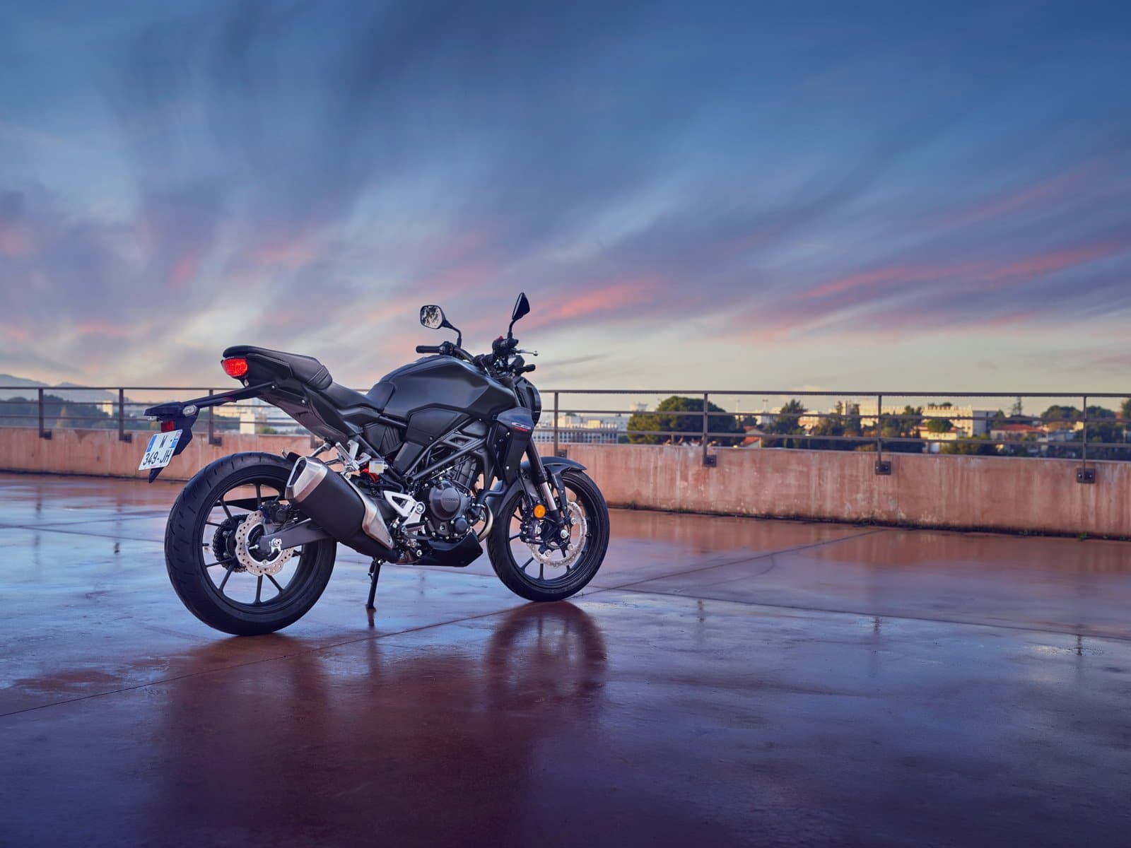 The Honda CB300R 2022 arrives with interesting news