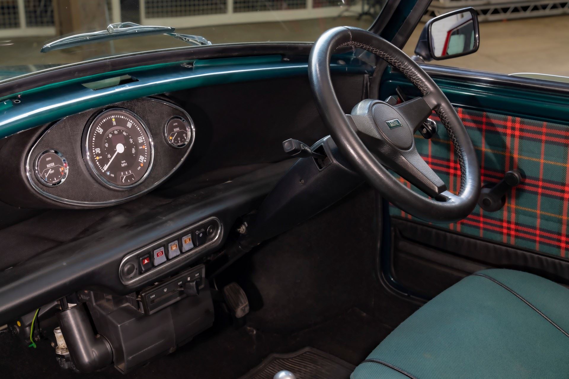 Interior Mini classic eléctrico