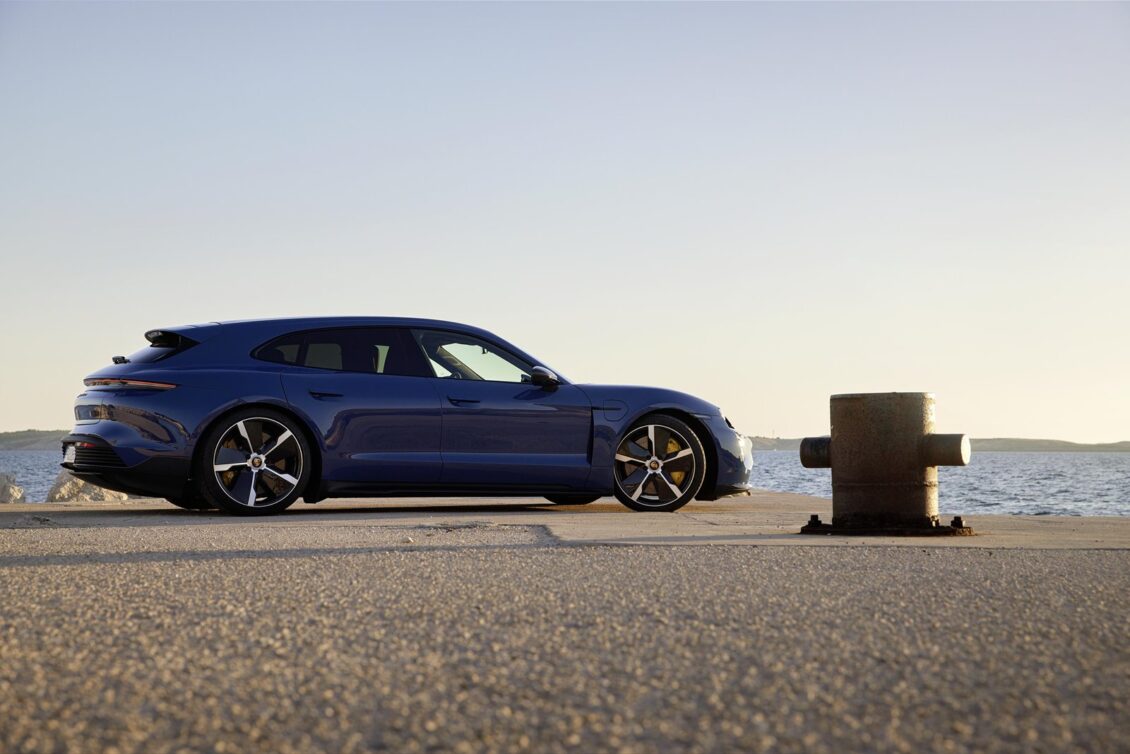 La gama del Porsche Taycan Sport Turismo ya tiene precio en España